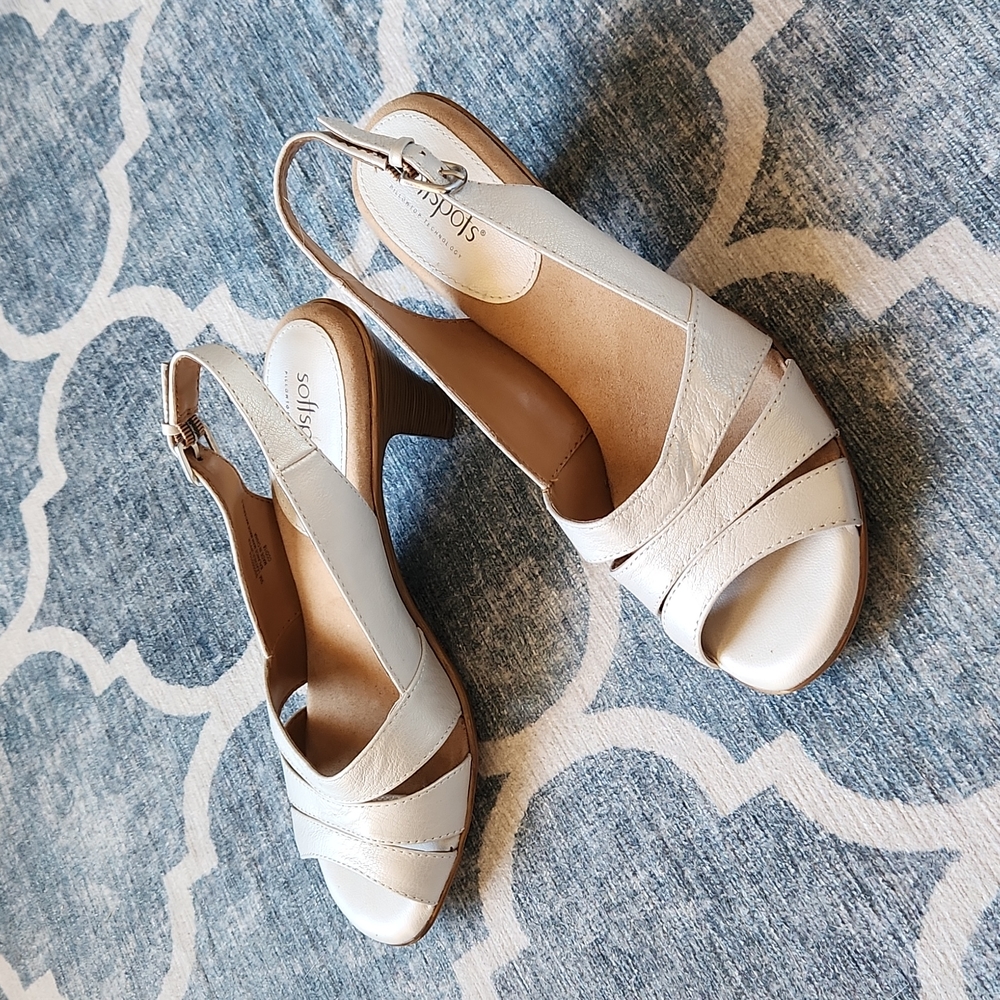 Softspots Neima Slingback Heels, Gold Metallic, Patent Leather, Size 9M